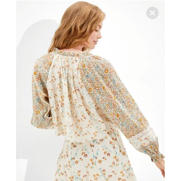 American Eagle Top Floral Button-Up Blouse Large Lace Boho Prairie Peasant Girly - Picture 2 of 11